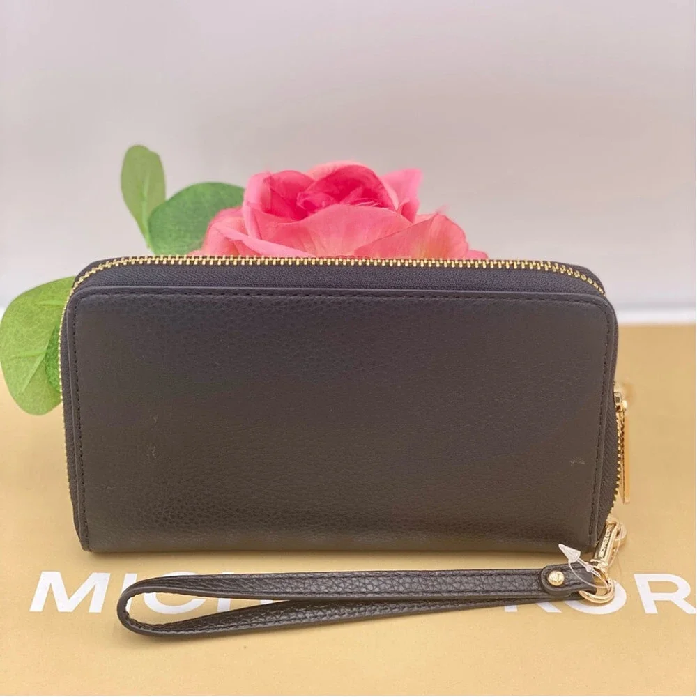 Michael Kors Jet Set Travel Wallet Phone Case Wristlet Black